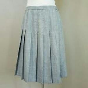 Gray skirt